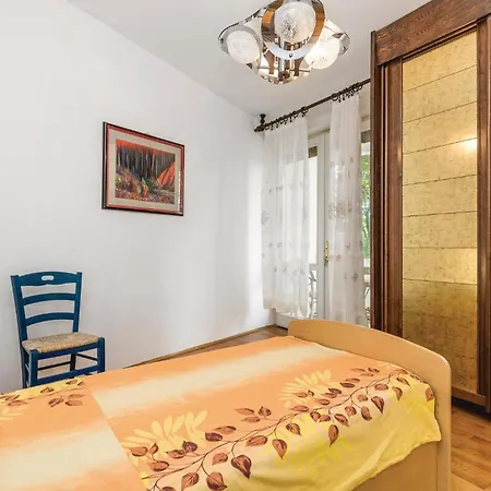 Holiday home 4 Bedroom Pet Friendly In